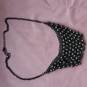 Statement necklace